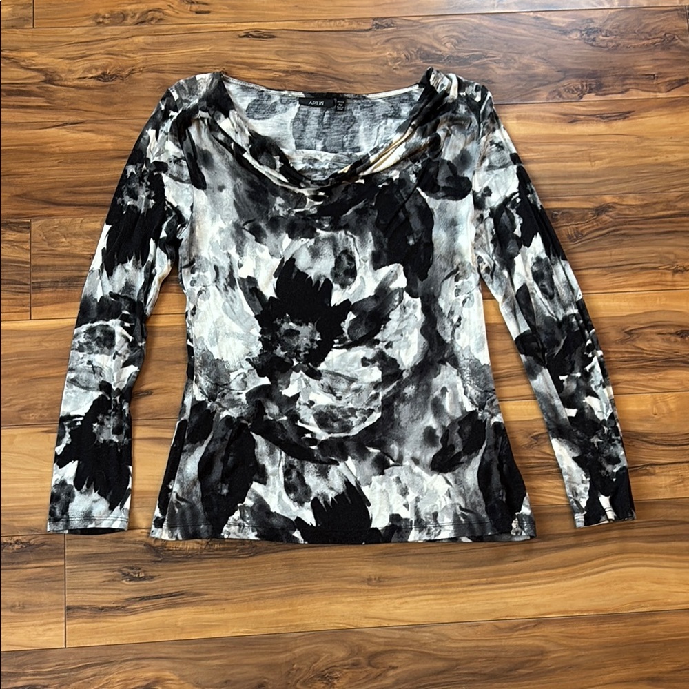 Elegant Black and Gray Women's Top